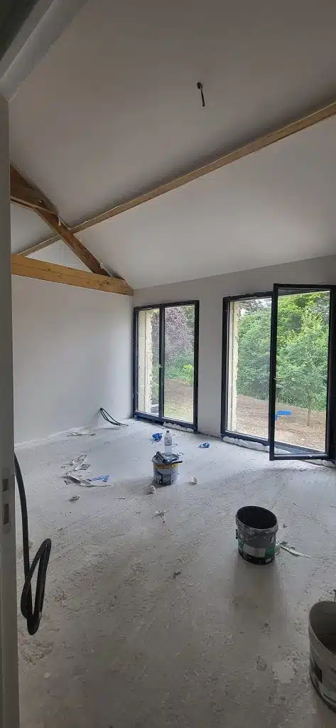 Entreprise de peinture à Pontoise (95300) – Artisan peintre Val-d’Oise 6 Travaux après dégâts des eaux à pontoise