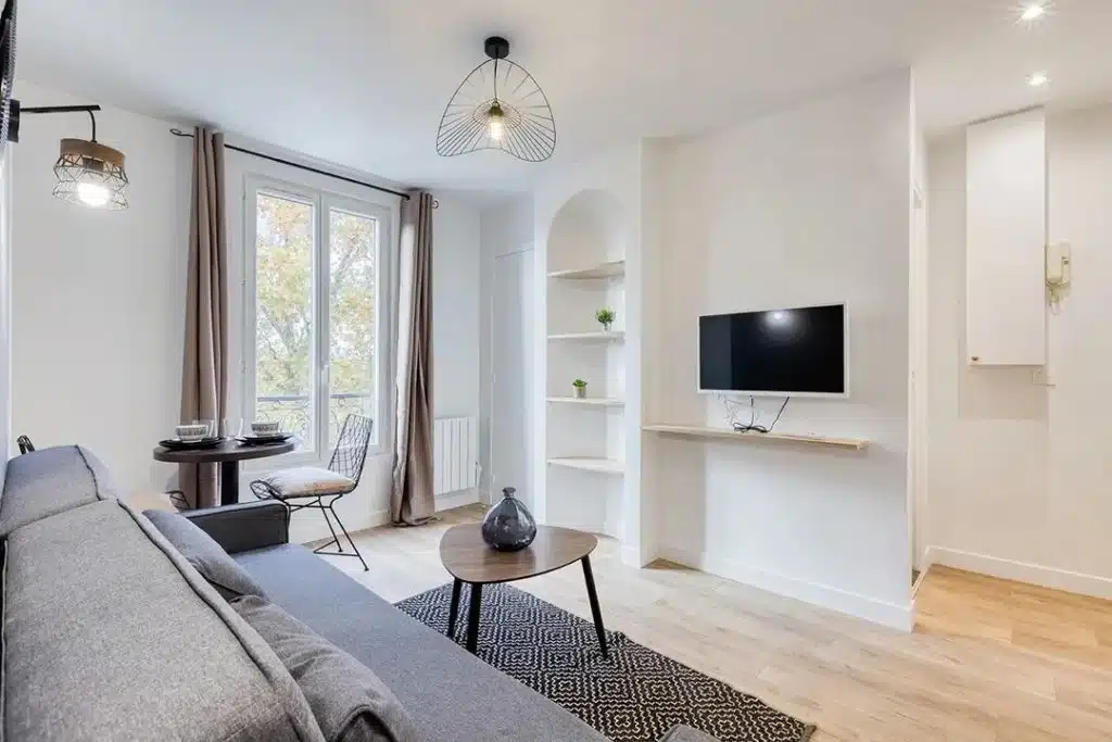 Artisan peintre Paris (75000) – Intérieur, façades et rénovation haut de gamme 4 Appartement haussmannien – Paris 7 (Invalides, 120 m²)