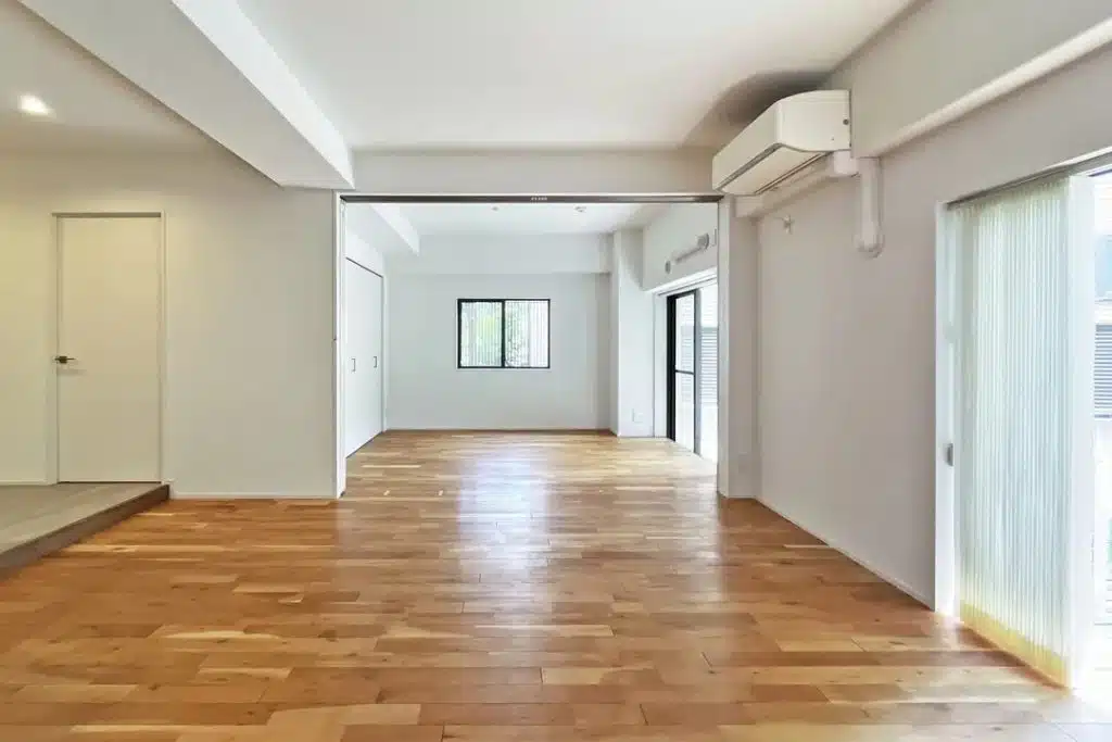 Artisan peintre Paris (75000) – Intérieur, façades et rénovation haut de gamme 8 img 3 1758368973477